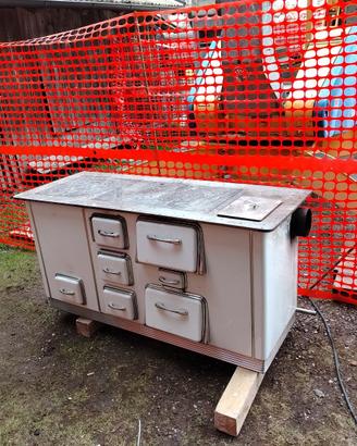 Stufa cucina a legna