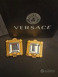 orecchini cristallo e medusa Versace 