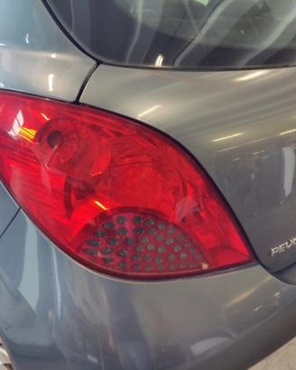 Fanale posteriore sinistro PEUGEOT 207 del 2007