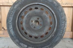 4 Cerchi in ferro 15” 185/65 R15 + gomme invernali