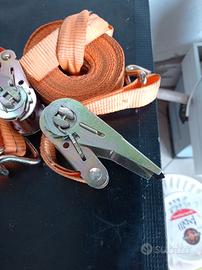 cinghia a cricchetto 