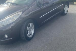 Peugeot 207 Diesel 2011 –  perfetta per citta’ .