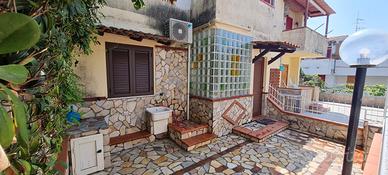 Villetta a schiera a scalea zona petrosa