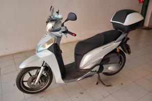 Honda sh 300 