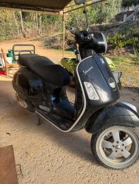 Piaggio Vespa 125 GTS - 2010