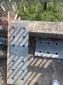 nr. 2 piastre in ferro