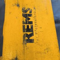 Pressa per raccordi carbonio e rame con carica pil