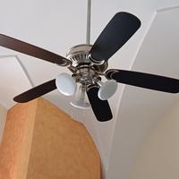 Grande ventilatore con luci