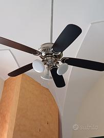 Grande ventilatore con luci