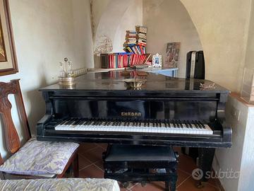 pianoforte a mezza coda