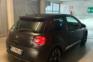 Citroen Ds3 just black Full Optional