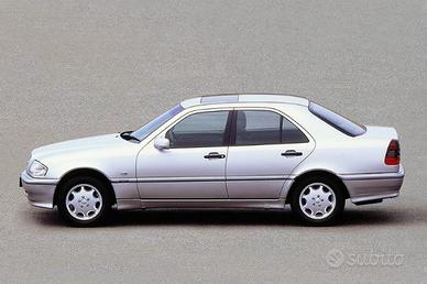 Ricambi usati Mercedes W202 come foto