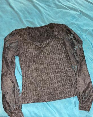 Maglia Grigia Antracite con Maniche in Pizzo