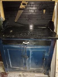 Antico banco da lavoro 