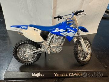 Modellino MAISTO YAMAHA YZ-400F