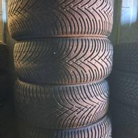 Gomme Inve. BFGoodrich gForce Winter 2 225/45 r17