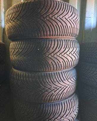 Gomme Inve. BFGoodrich gForce Winter 2 225/45 r17