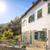 VILLA SINGOLA A DOLCEACQUA