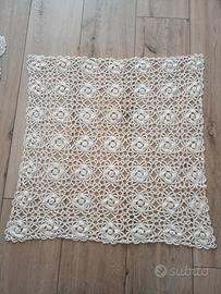 tovaglia o copri tavolo uncinetto 