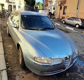 Alfa Romeo 147 1.6 TS – 2002 – 139.000 km