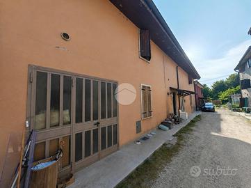 BIFAMILIARE A CASTELNUOVO DEL GARDA