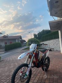 Ktm six days 125