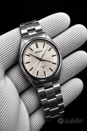 Vintage Seiko 6300-8000 17 Jewels – Manual Wind
