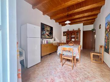 3 LOCALI A TRAPPETO