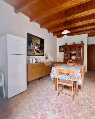 3 LOCALI A TRAPPETO