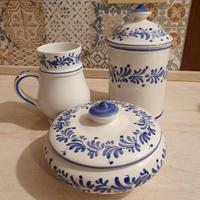 set ceramica  bassano dipinta a mano bianco e blu