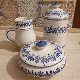 set ceramica  bassano dipinta a mano bianco e blu
