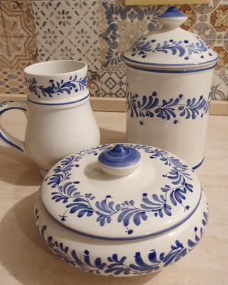 set ceramica  bassano dipinta a mano bianco e blu