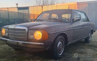 Mercedes 200D - 1979