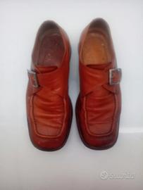 scarpe e stivaletti usati