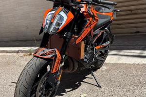 Ktm Duke 890