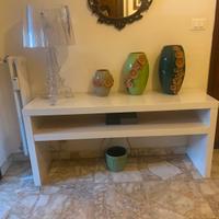 Mobile bianco ingresso