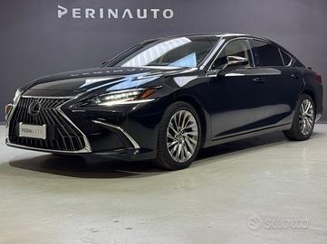 Lexus ES 300h 2.5 Luxury cvt
