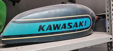 Serbatoio Kawasaki KH400