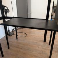 Tavolo IKEA LAGKAPTEN / ADILS