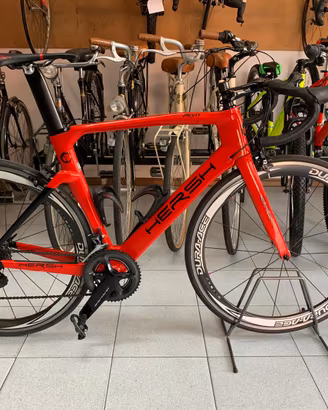 Bici da corsa cambio DURACE 11 v