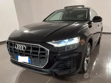 Audi Q8 55 TFSI quattro tiptronic