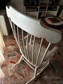 Sedia a dondolo vintage