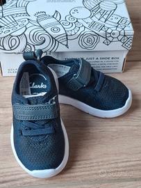 Scarpe bambino Clarks modello Ath Flux T, blu navy