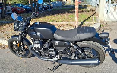 Moto Guzzi V7 IV - 2021