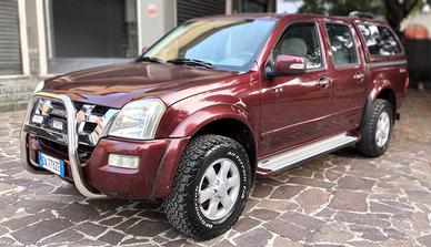 Isuzu D-Max 3.0 TD 4WD Aut e Gancio PICK UP