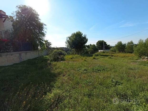 Terreno edificabile a 600 m dal mare