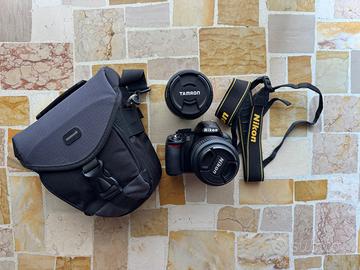 Reflex Nikon D3100 con obiettivo 18-55