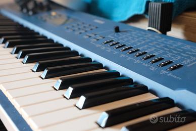 Sintetizzatore Yamaha CS1X