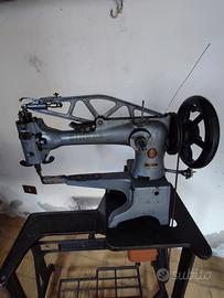 Macchina da cucire professionale