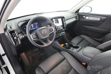 VOLVO XC40 (2017--->) XC40 B3 automatico Core